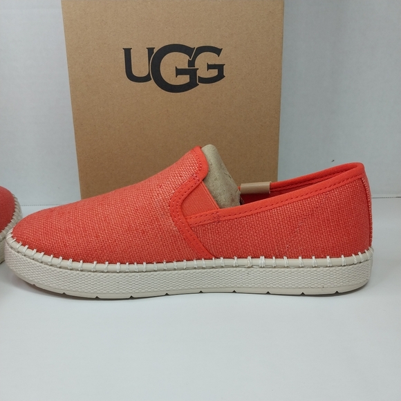 UGG "Luchiah" Womens size 6 Slip on Peach Bliss Sneakers BRAND NEW with Box - Picture 10 of 15